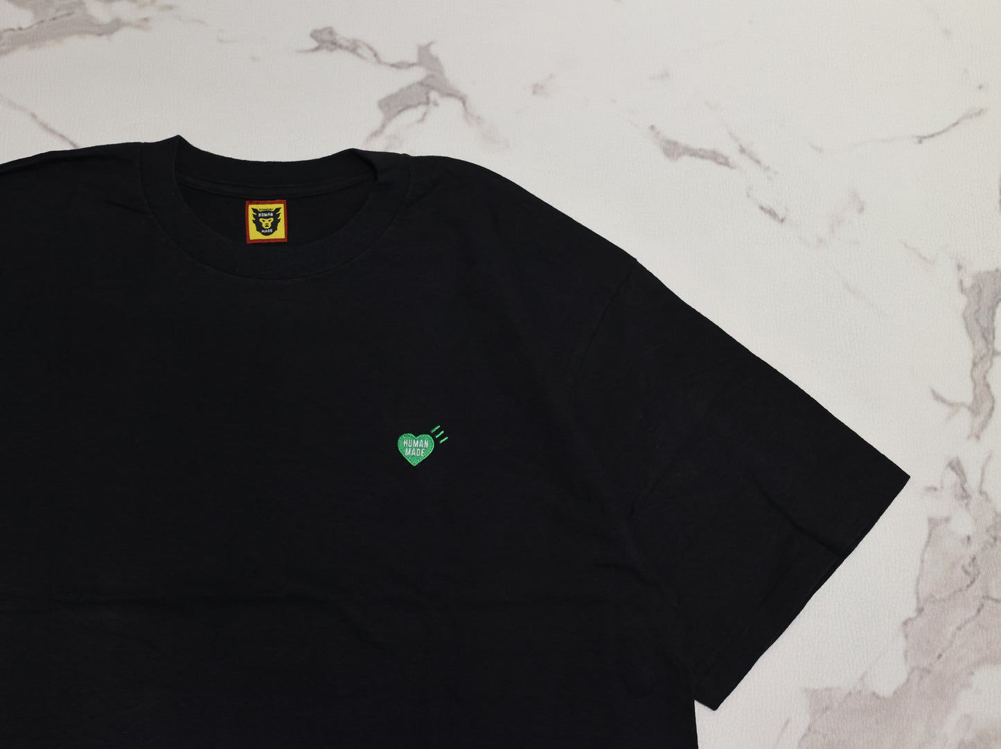 【現貨】HUMAN MADE 24SS GREEN HEART BADGE T-SHIRT - HM27CS063
