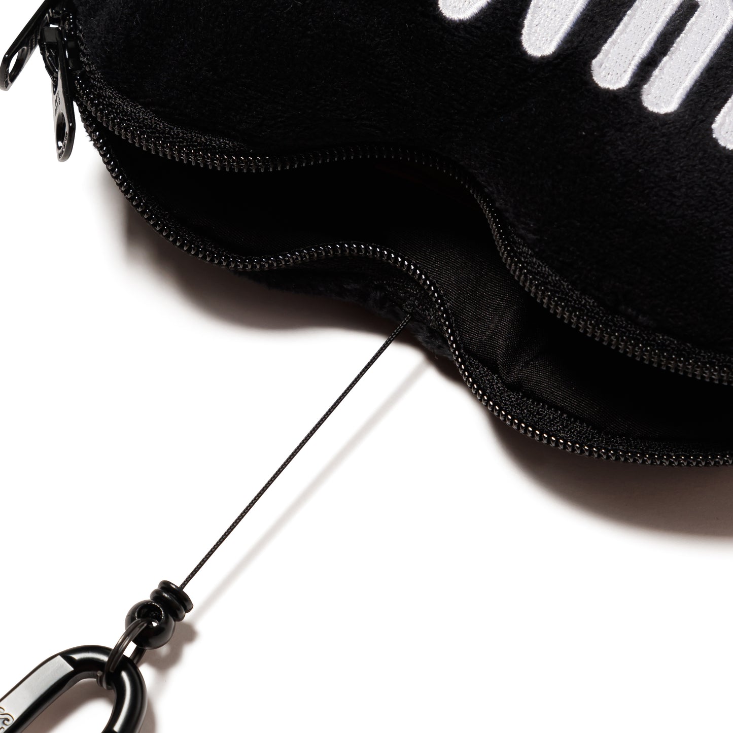 【現貨】HUMAN MADE 24AW HEART PASS HOLDER - HM28GD084