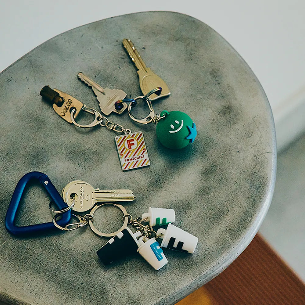 【現貨】FAMIMA LIMITED METAL KEYCHAIN - FAMICHIKI